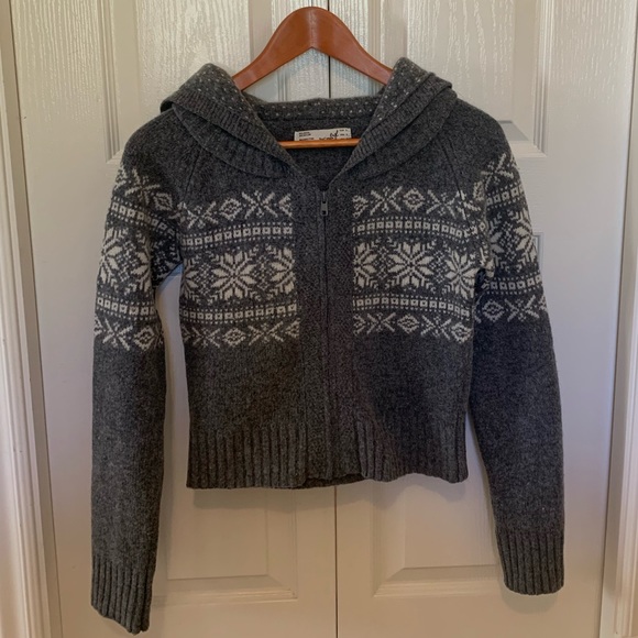 Cropped Zara wool hooded sweater - Picture 1 of 5